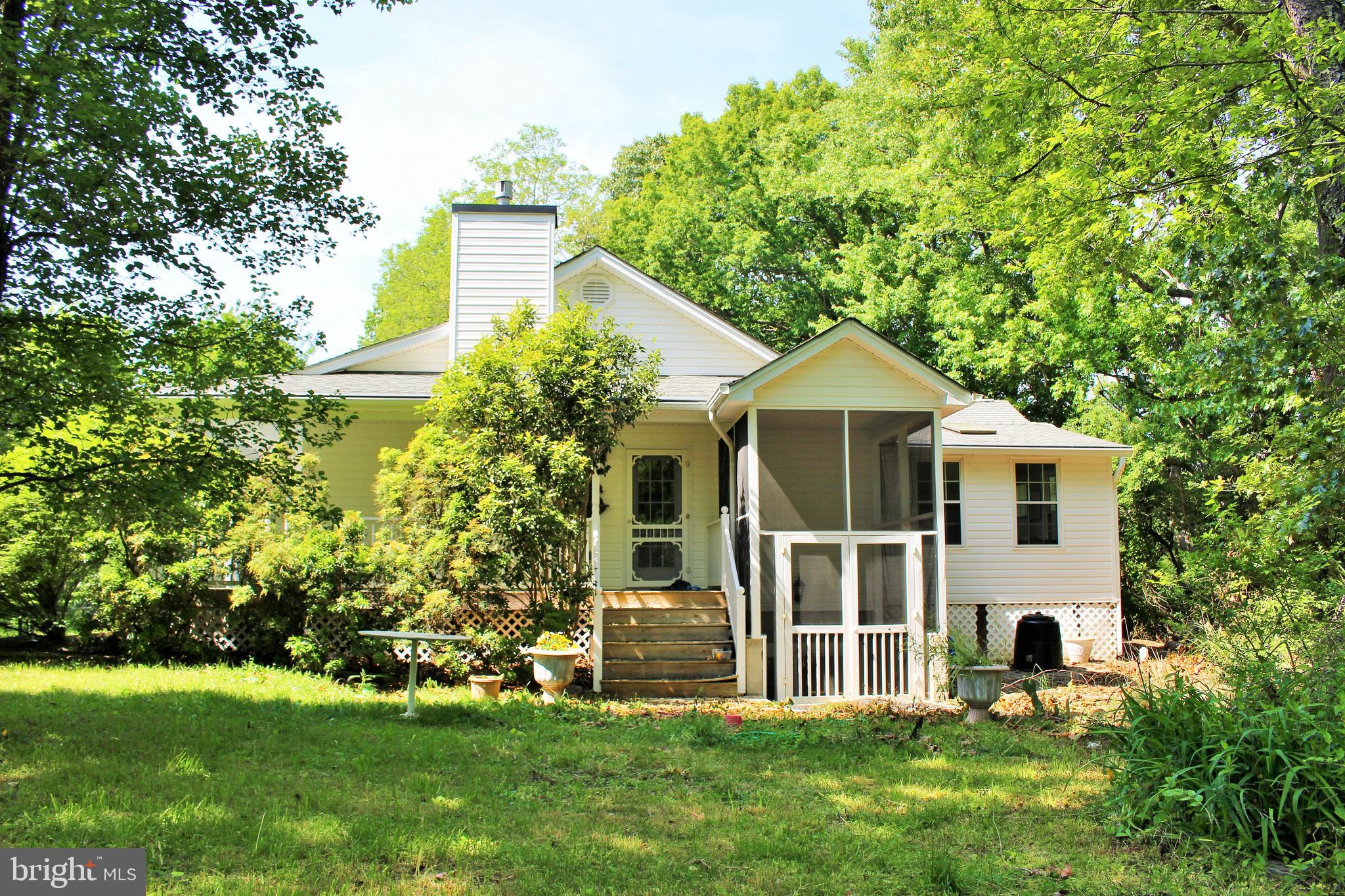 PILGRIM MANOR - Residential