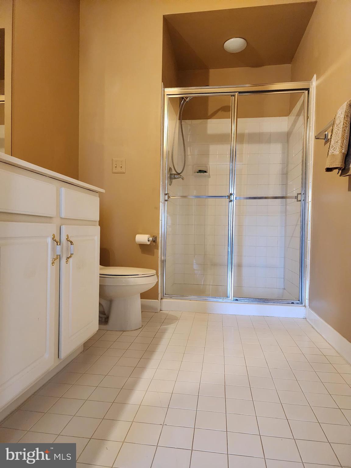 WAVERLY WOODS - Residential Lease