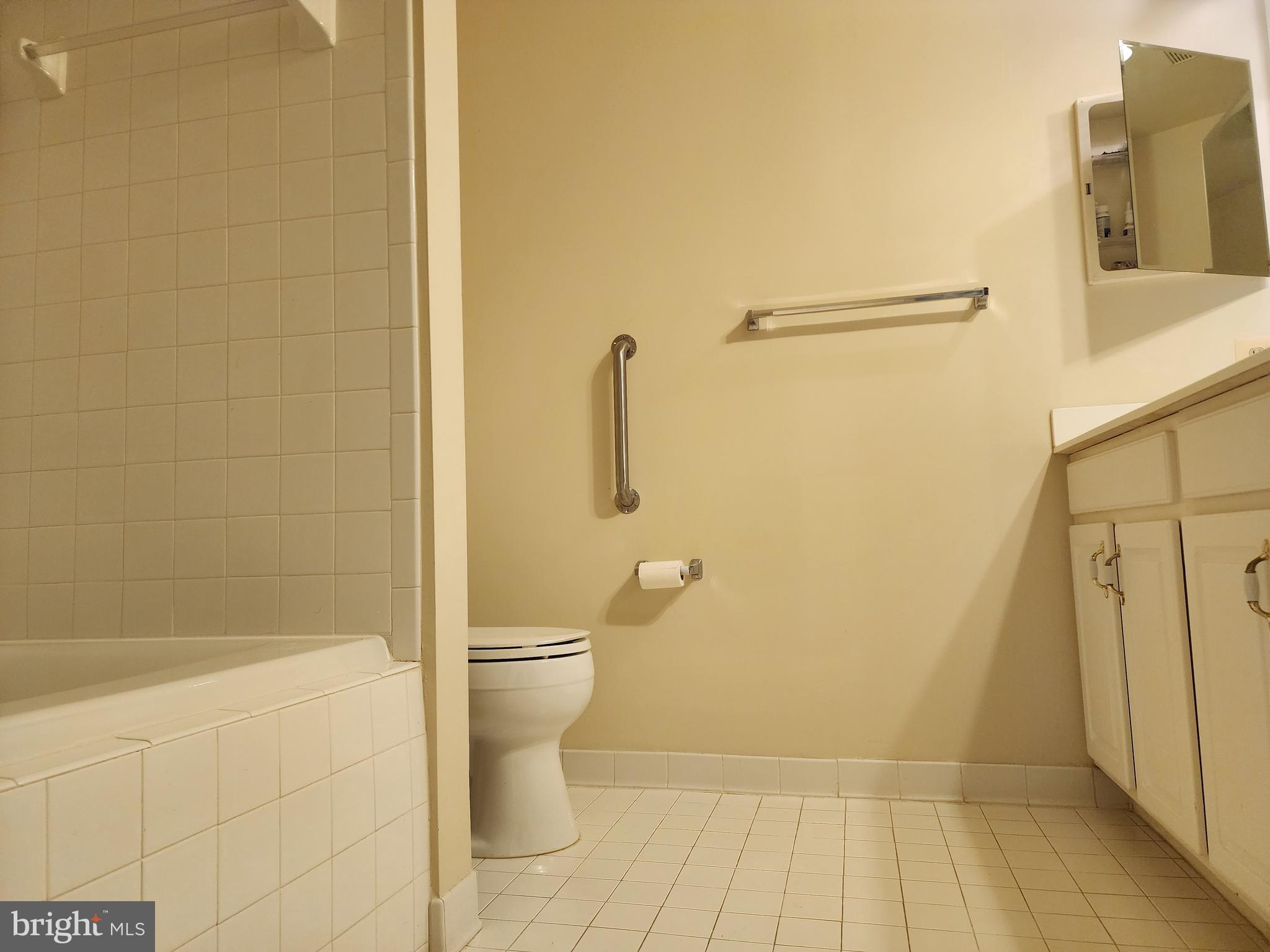 WAVERLY WOODS - Residential Lease