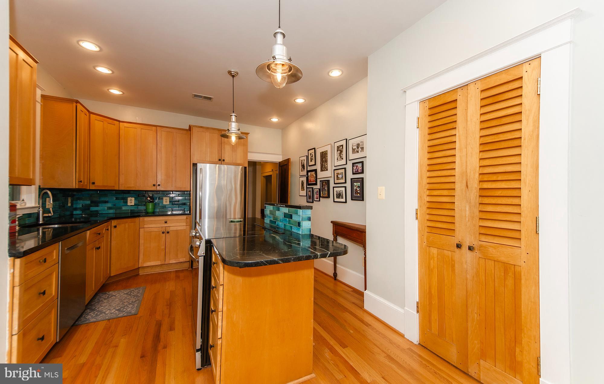 ASHTON HEIGHTS - Residential