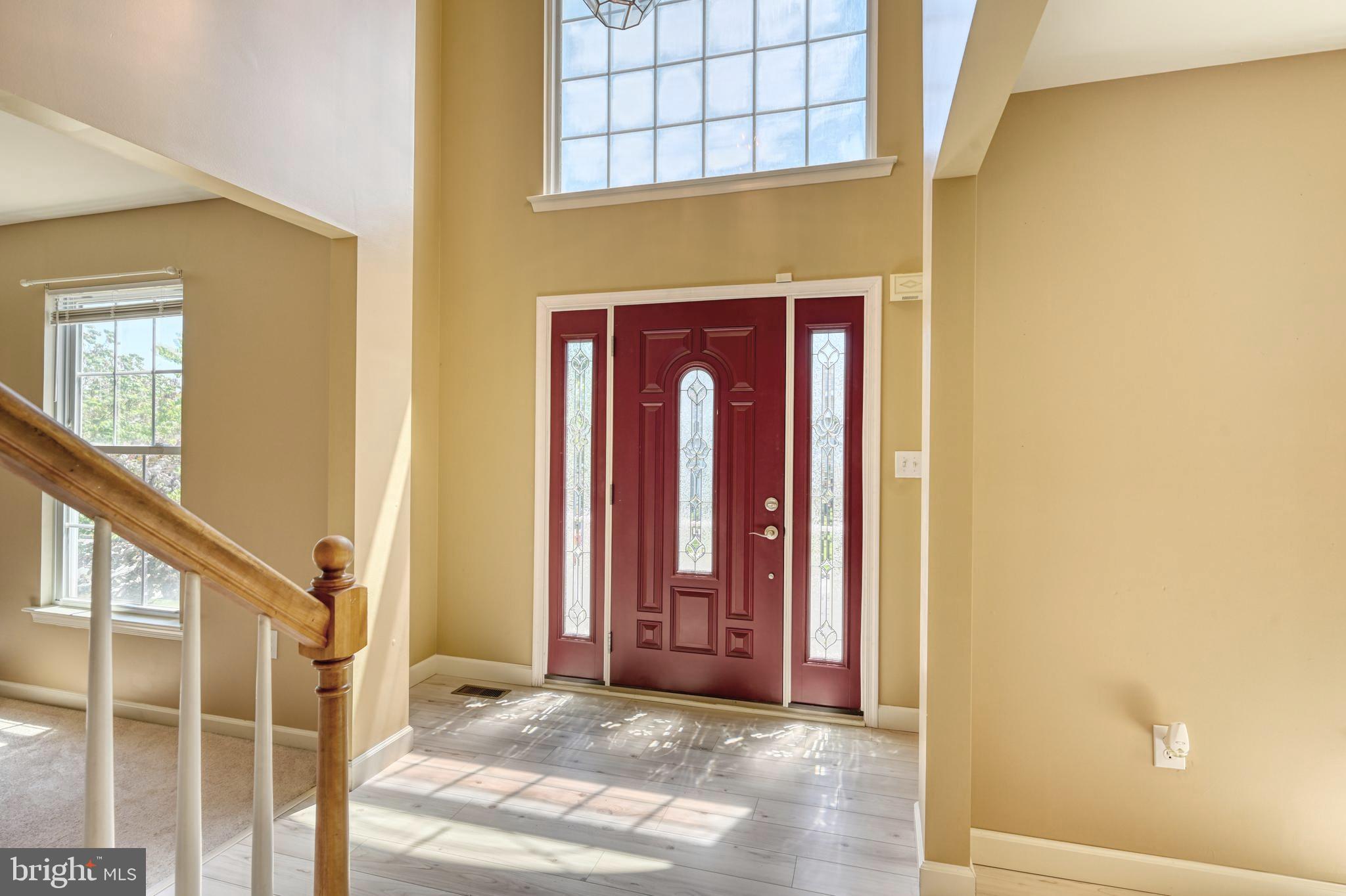 221 LONGVIEW DRIVE