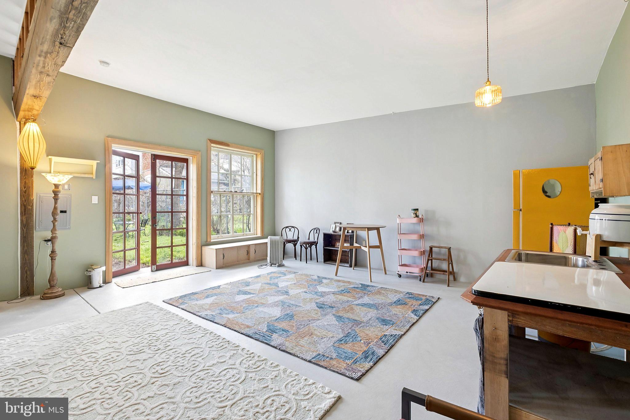 GERMANTOWN (EAST) - Residential