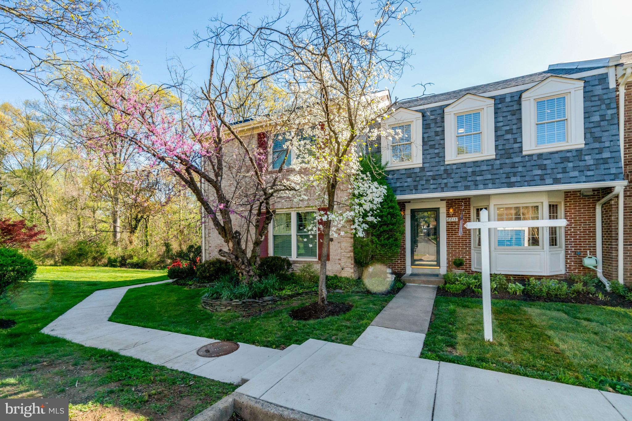 8213 CLIFTON FARM COURT