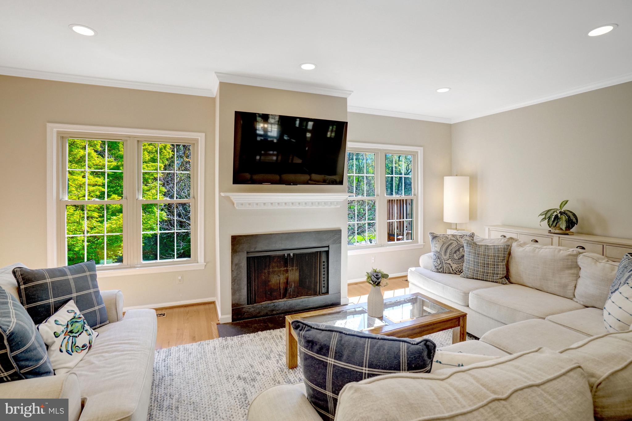 8213 CLIFTON FARM COURT