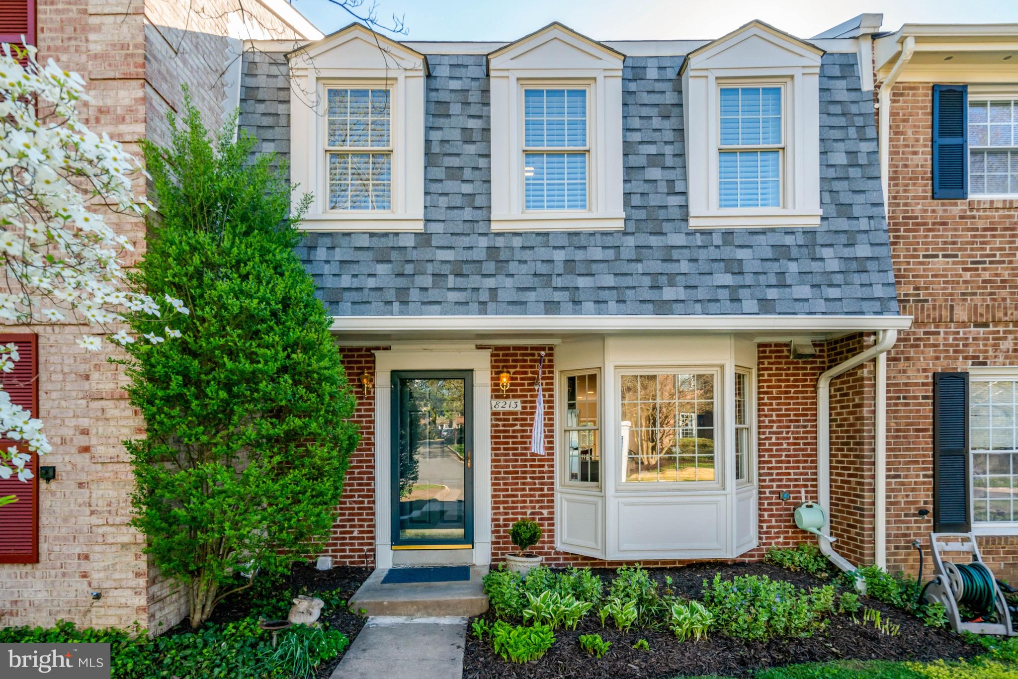 8213 CLIFTON FARM COURT