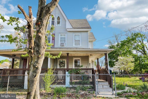 Townhouse For Sale - 220 Fulton Street<br/> MILLVILLE, NJ 08332
