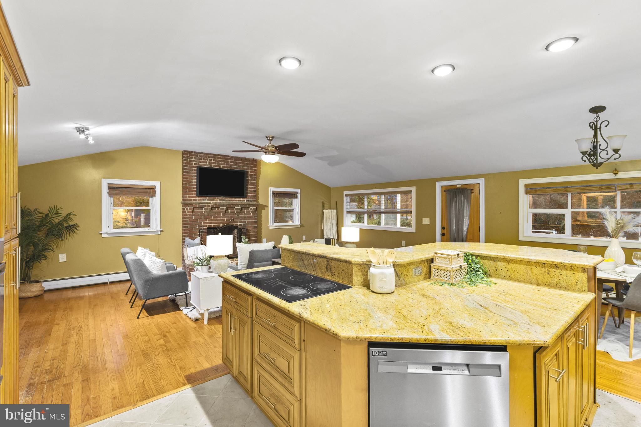 1178 IDYLEWILD DRIVE