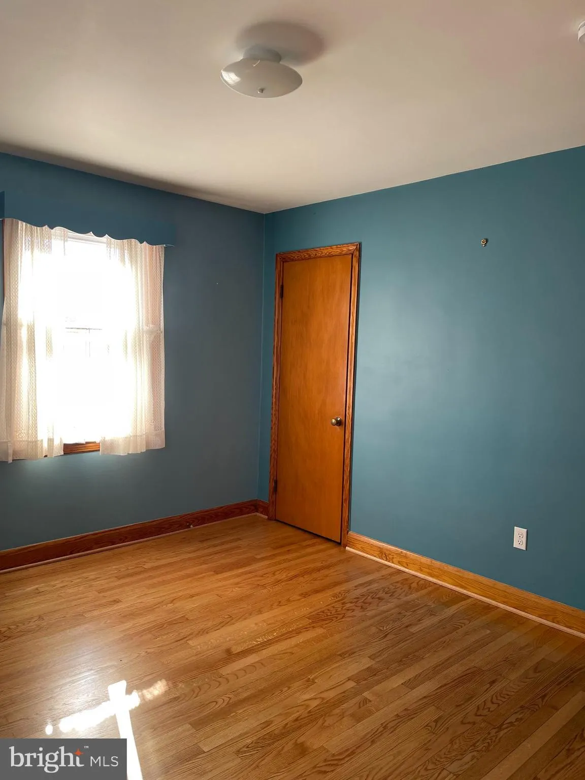 Glen Burnie, Maryland 21060, United States, 4 Bedrooms Bedrooms, ,2 BathroomsBathrooms,Residential,Contingent,8880