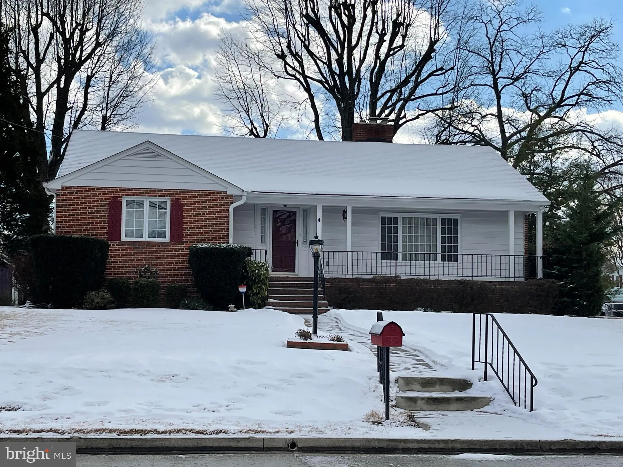 Glen Burnie, Maryland 21060, United States, 4 Bedrooms Bedrooms, ,2 BathroomsBathrooms,Residential,Contingent,8880