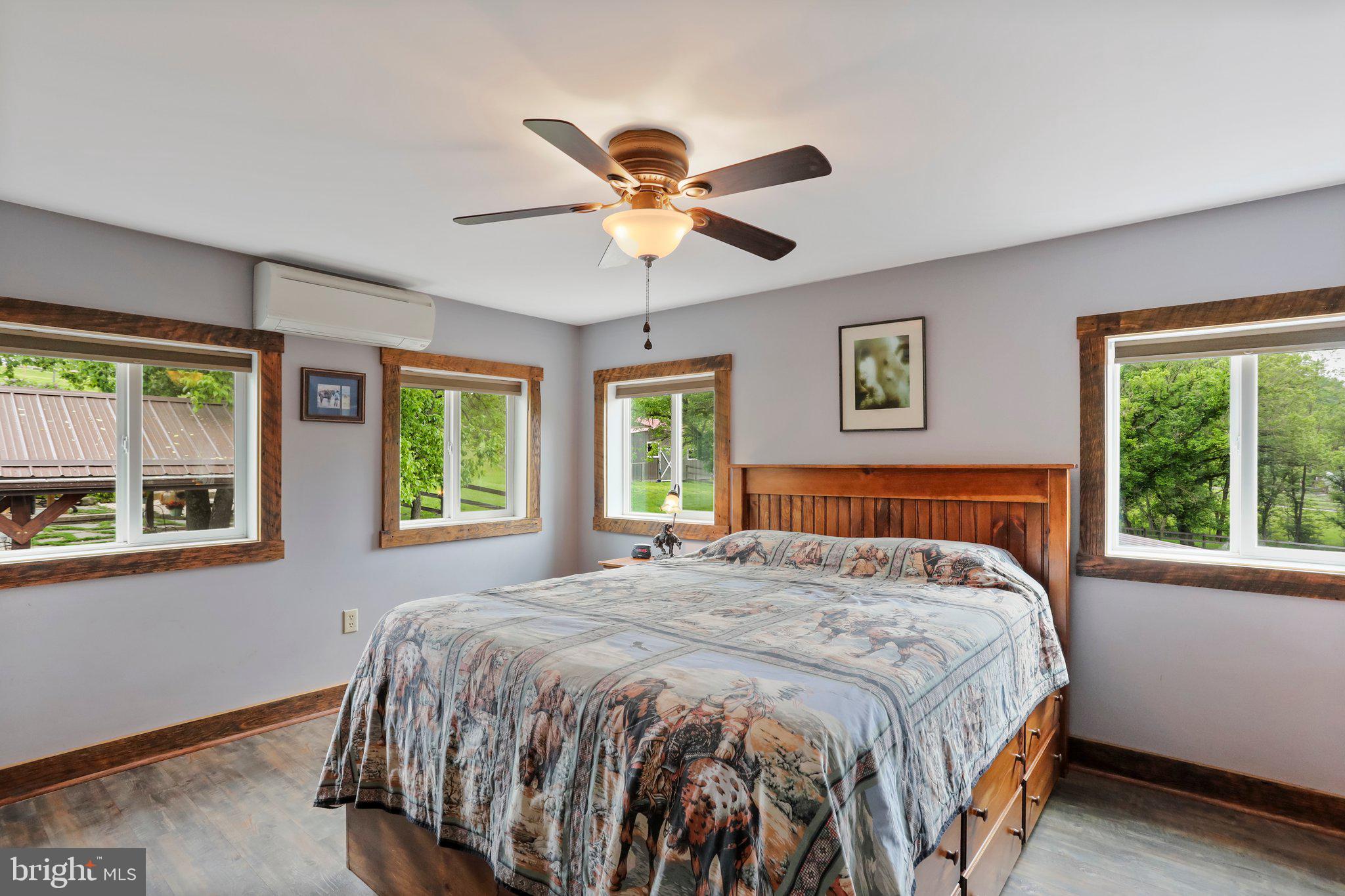 SLEEPY CREEK ORCHARD - Residential