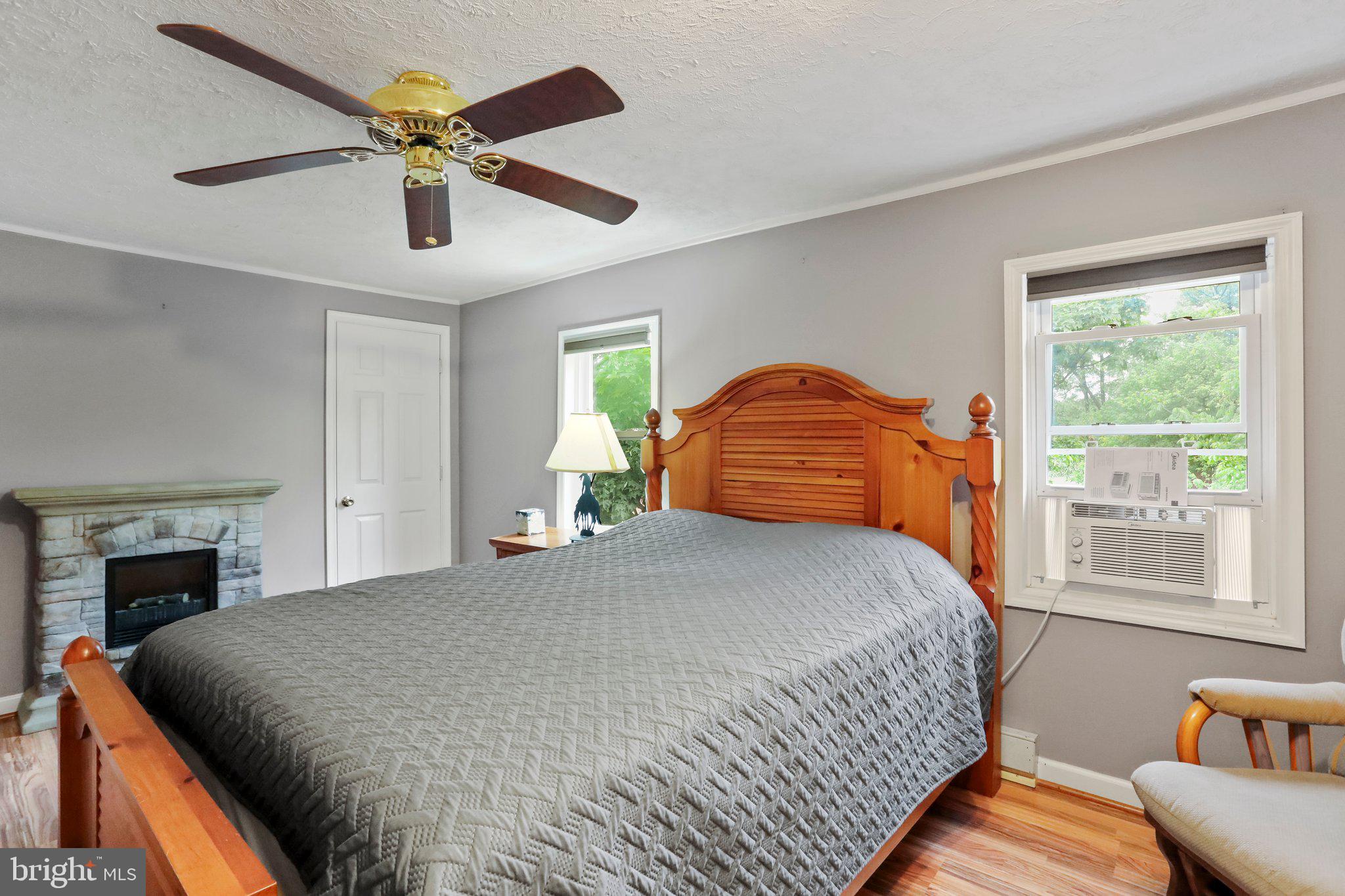 SLEEPY CREEK ORCHARD - Residential