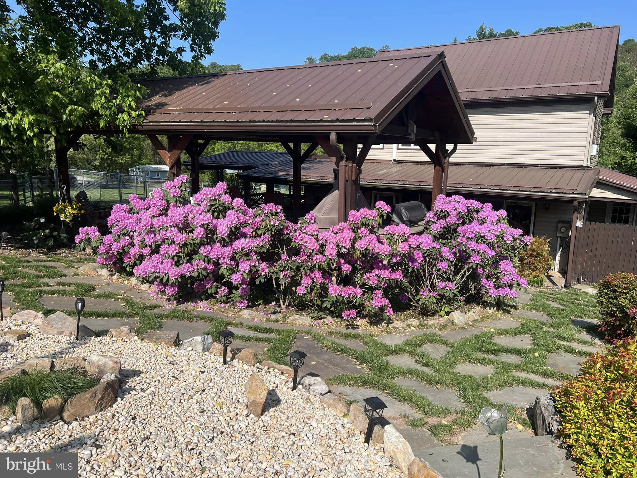 SLEEPY CREEK ORCHARD - Residential