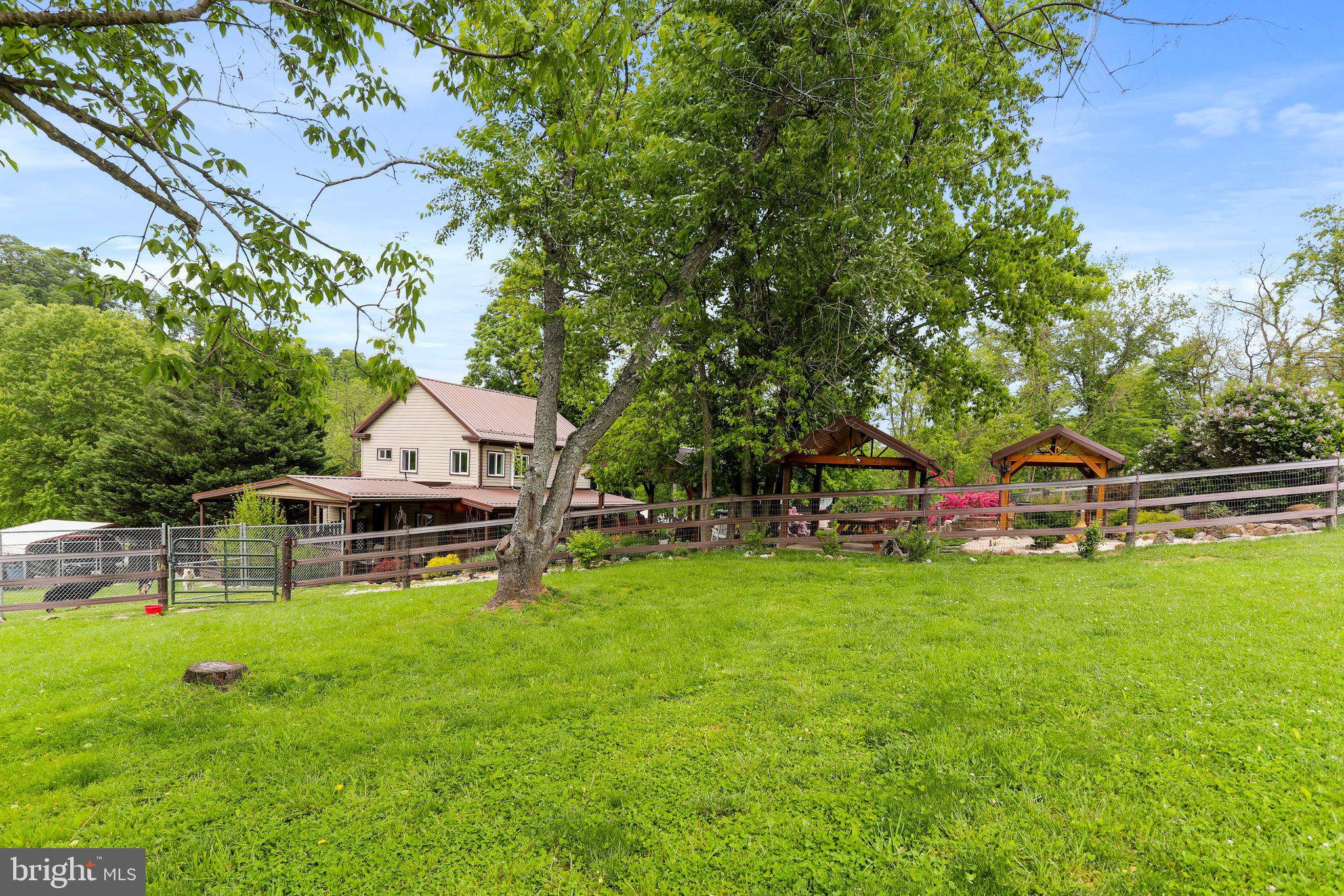SLEEPY CREEK ORCHARD - Residential