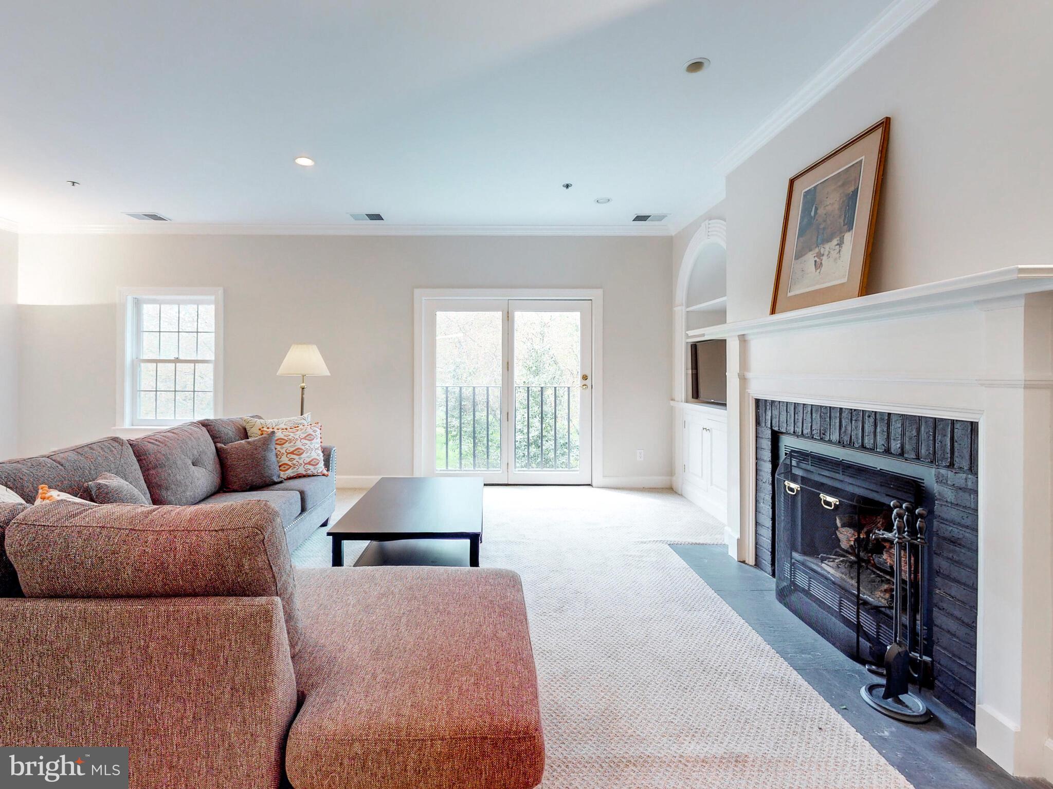 205 BRIGHTWOOD CLUB DRIVE 205