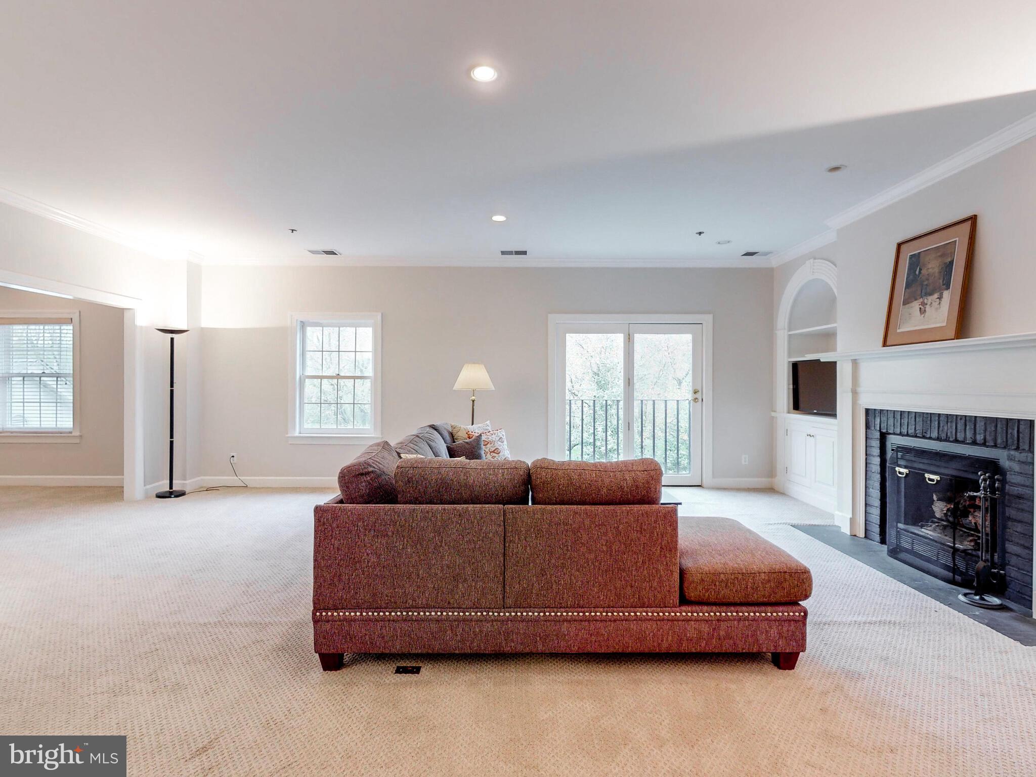 205 BRIGHTWOOD CLUB DRIVE 205