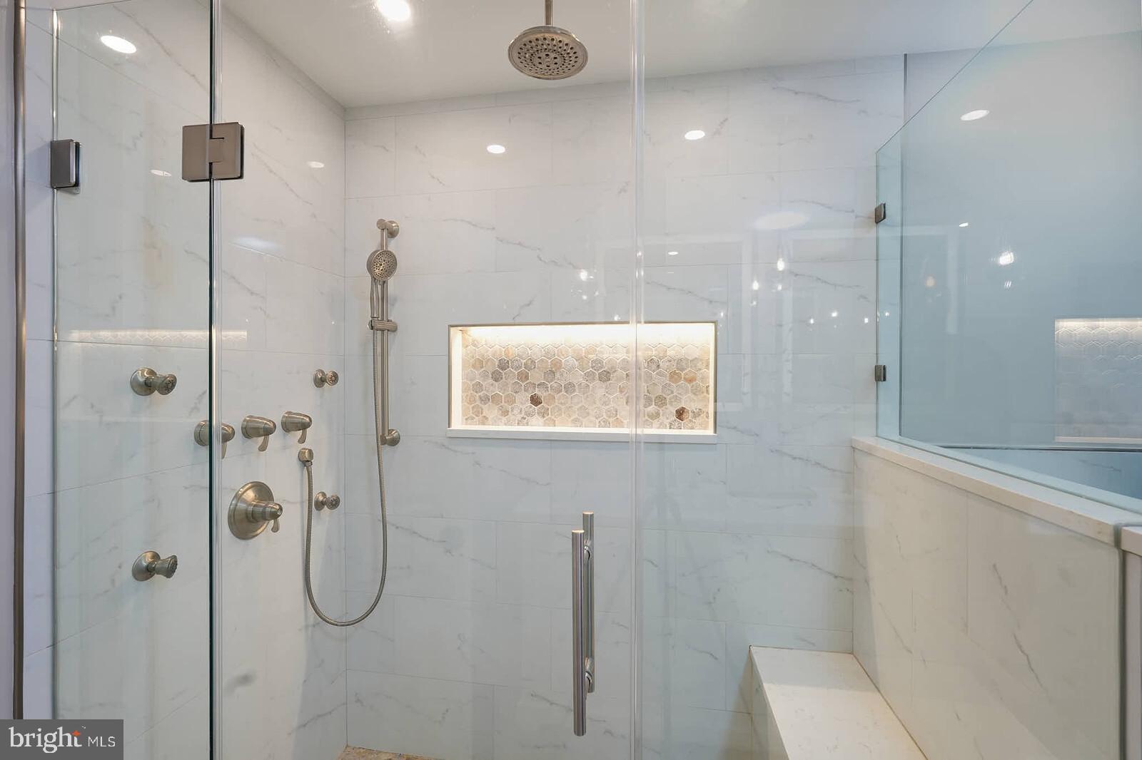 WOODSIDE FOREST - Residential