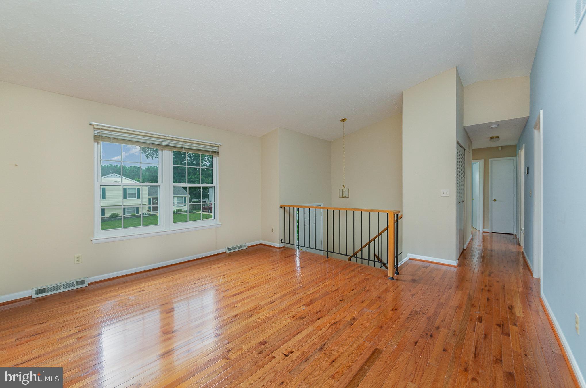 2943 STRATHAVEN LANE