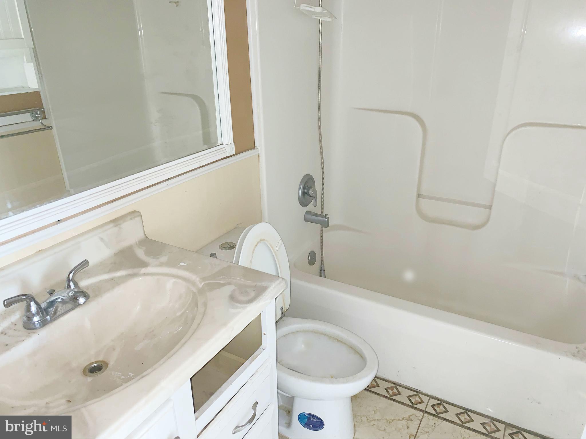 ROLAND TERRACE - Residential