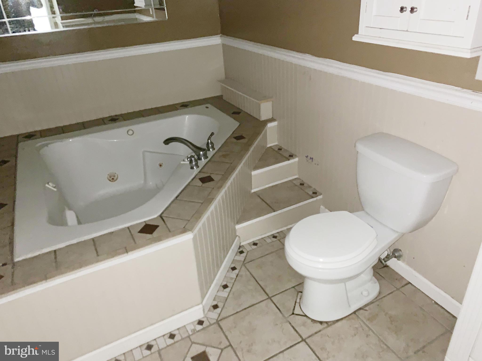 ROLAND TERRACE - Residential