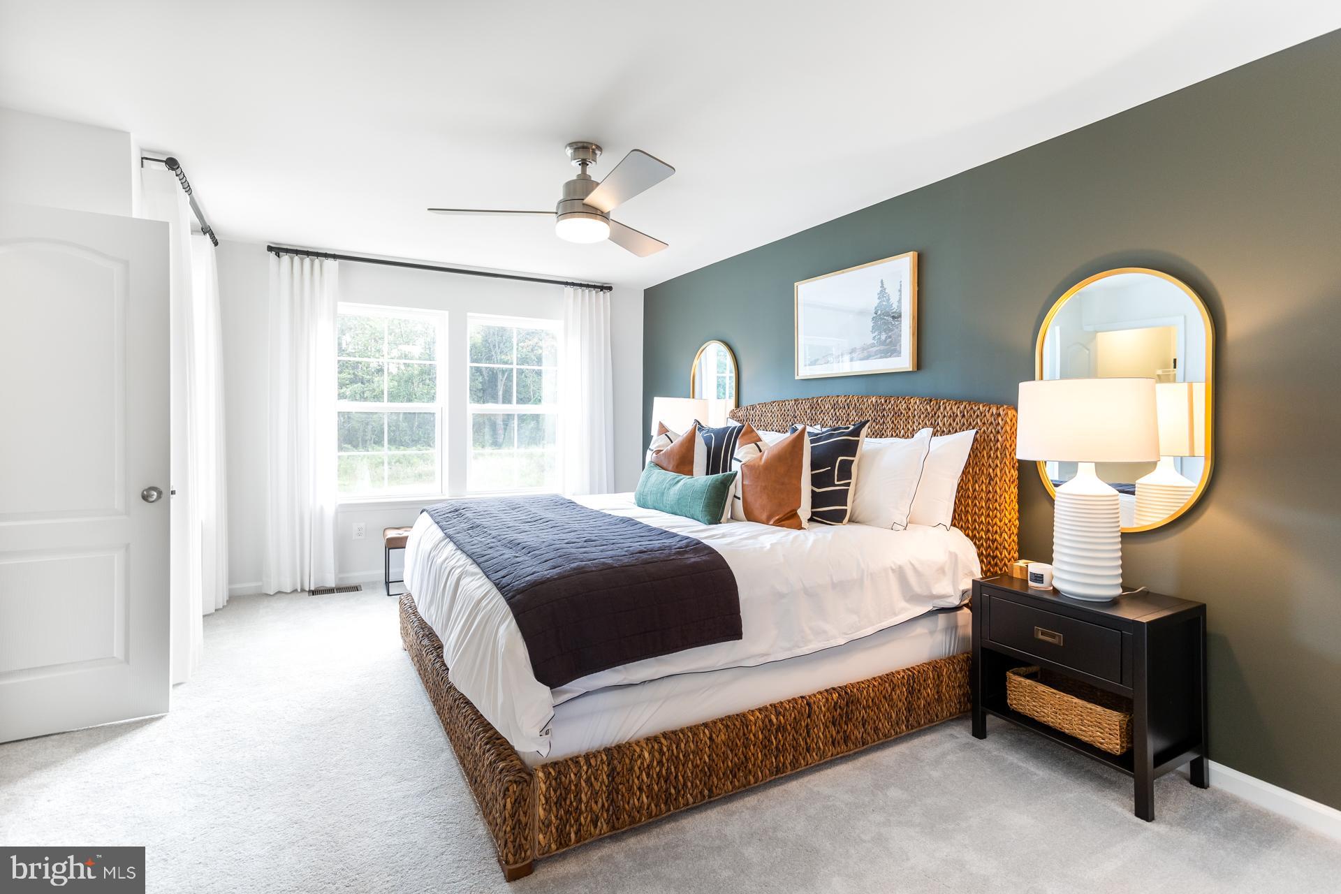 WHISPERING PINES - Residential