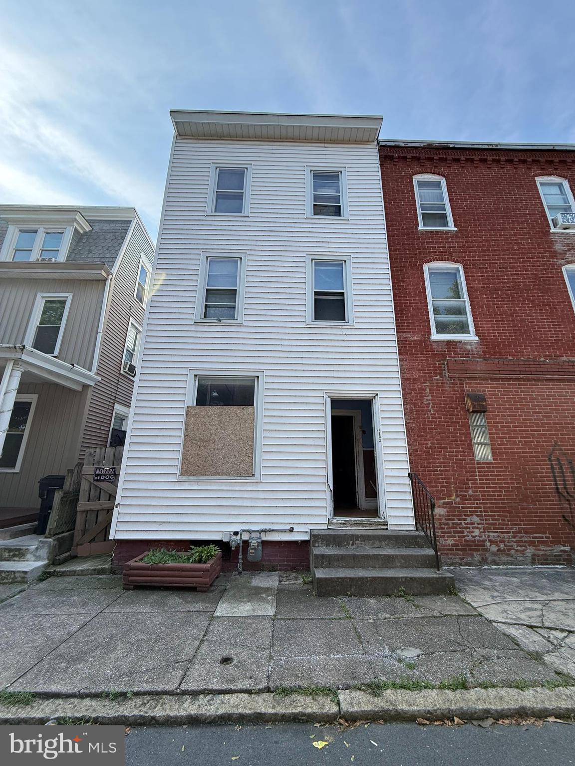 Investor special! Investor and Savvy Buyers! 5-bedroom, 1.5-bath row home in Harrisburg offering excellent potential. Property sold AS-IS with quick closing preferred. Cash or hard money only. Buyer responsible for all closing costs and transfer taxes. $5,000 earnest money deposit required. Perfect opportunity for renovation or rental investment. Don't miss this chance to add value!