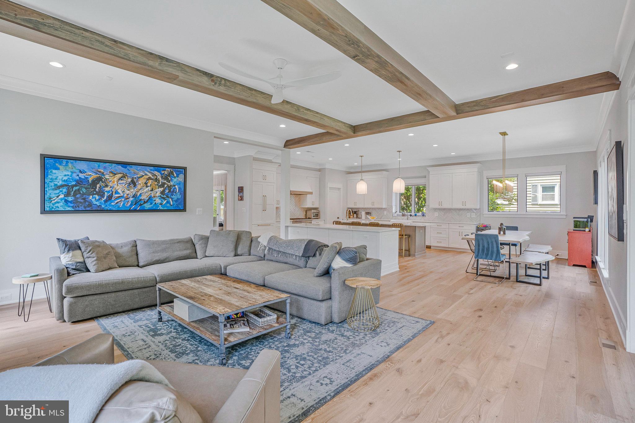 JADE MANOR - Residential