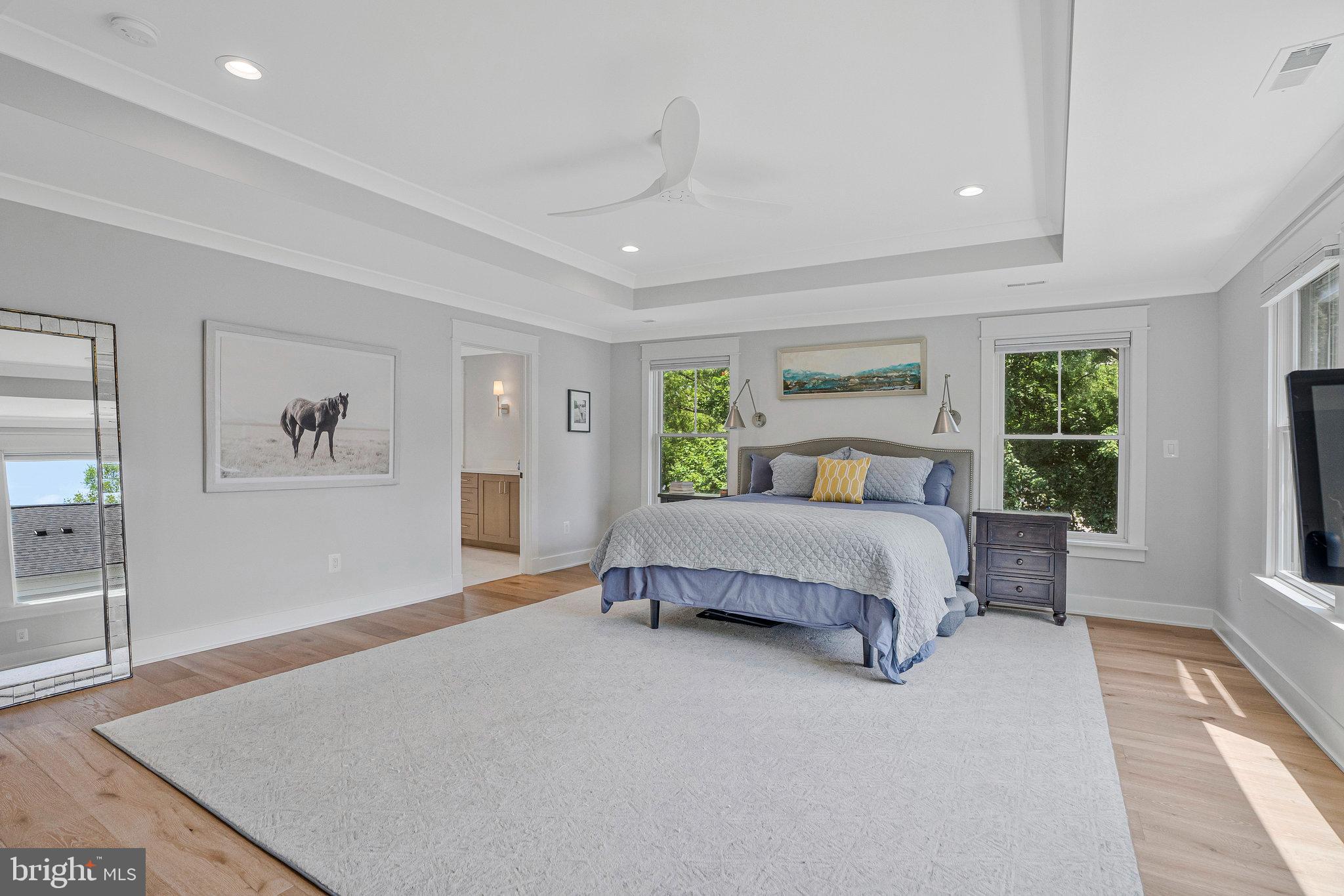 JADE MANOR - Residential