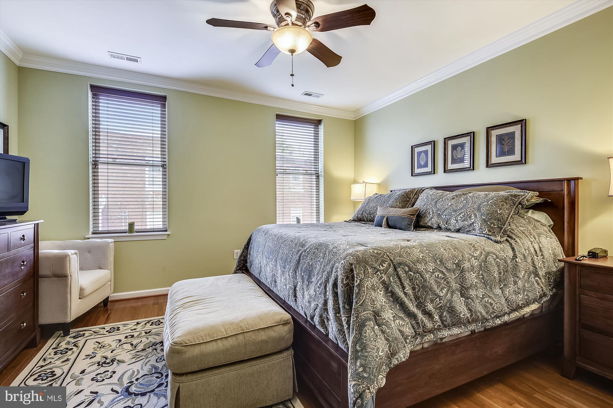 CHARLES NORTH - Residential