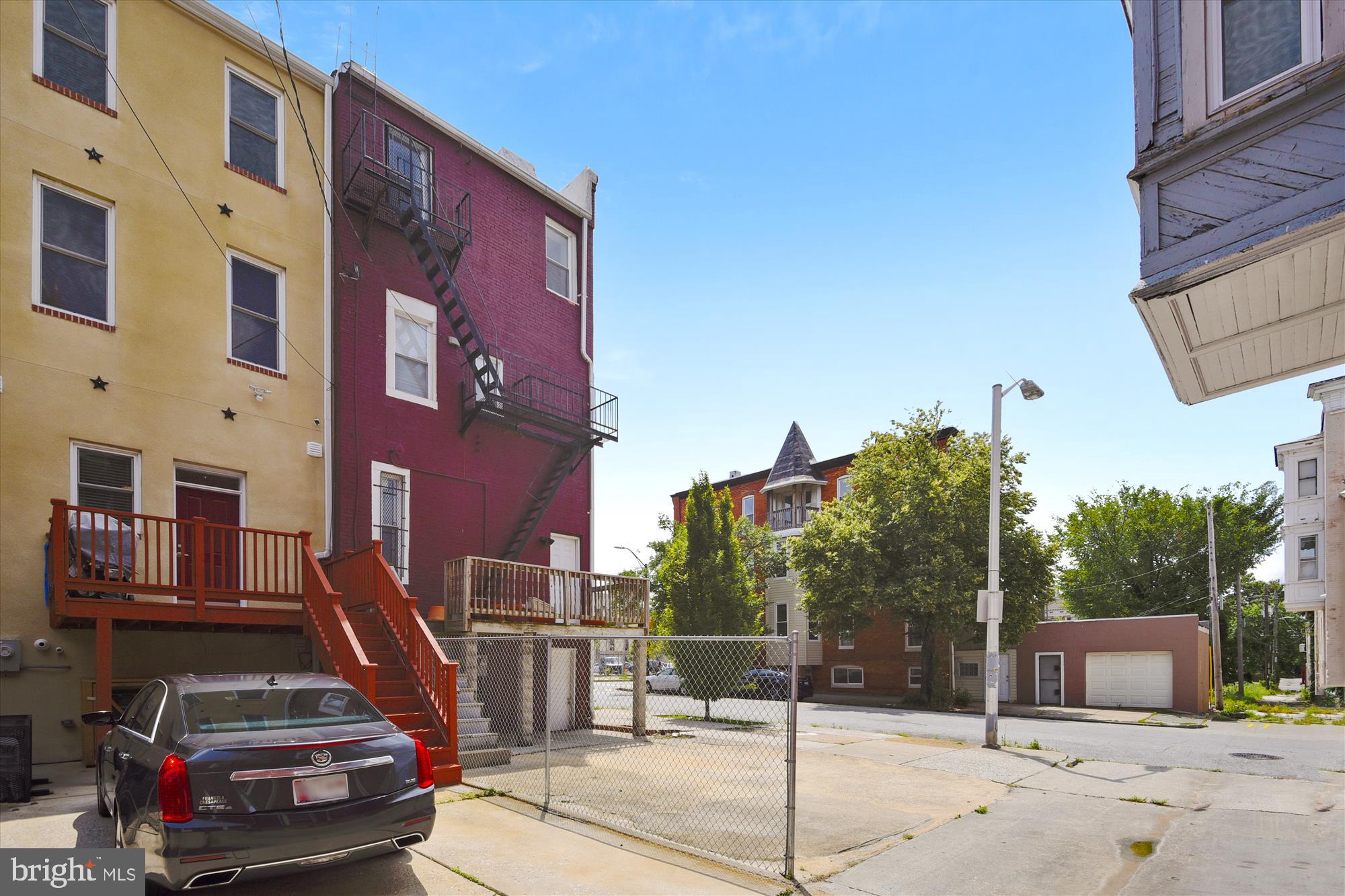 CHARLES NORTH - Residential