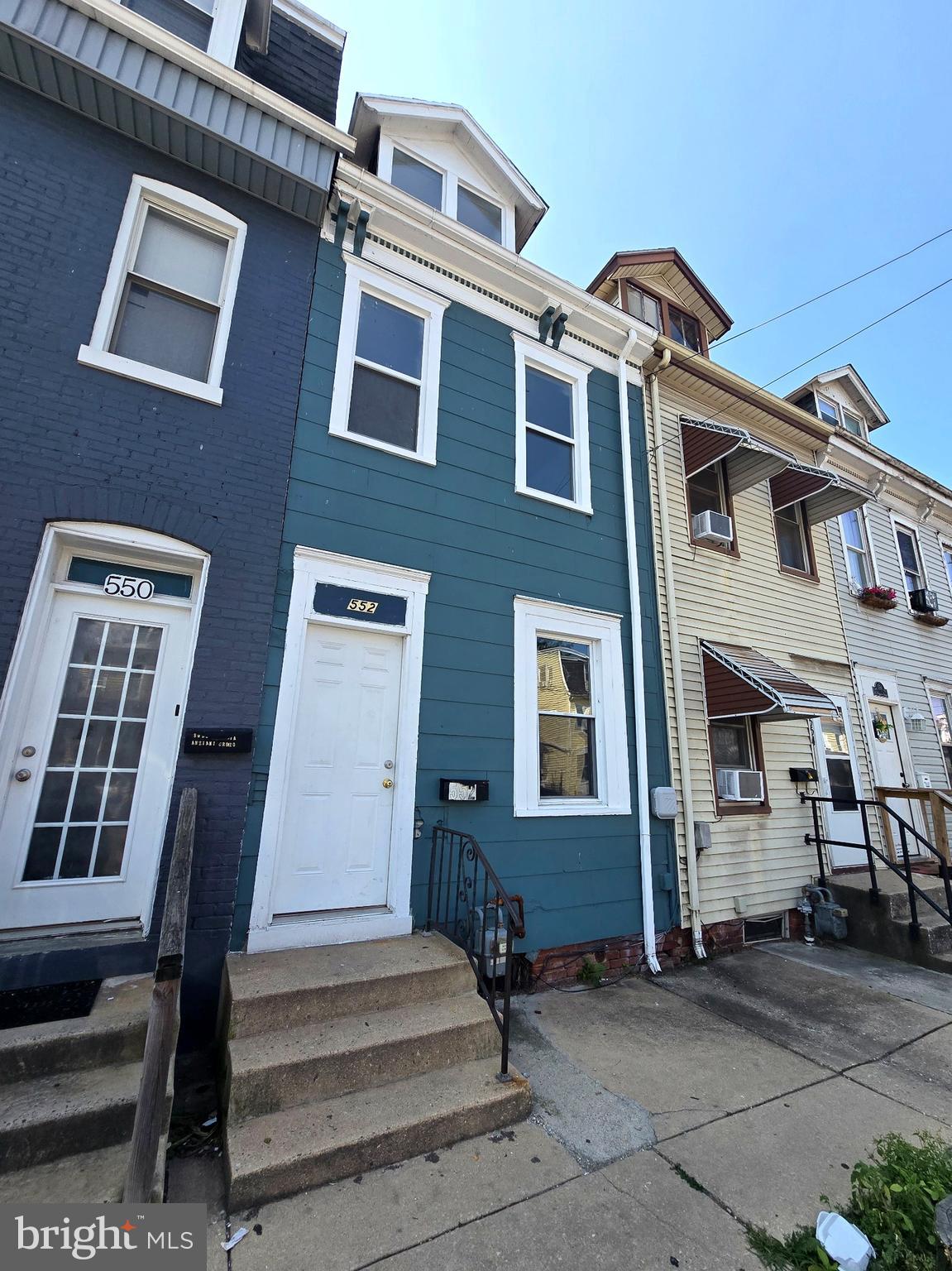 552 W PRINCESS STREET