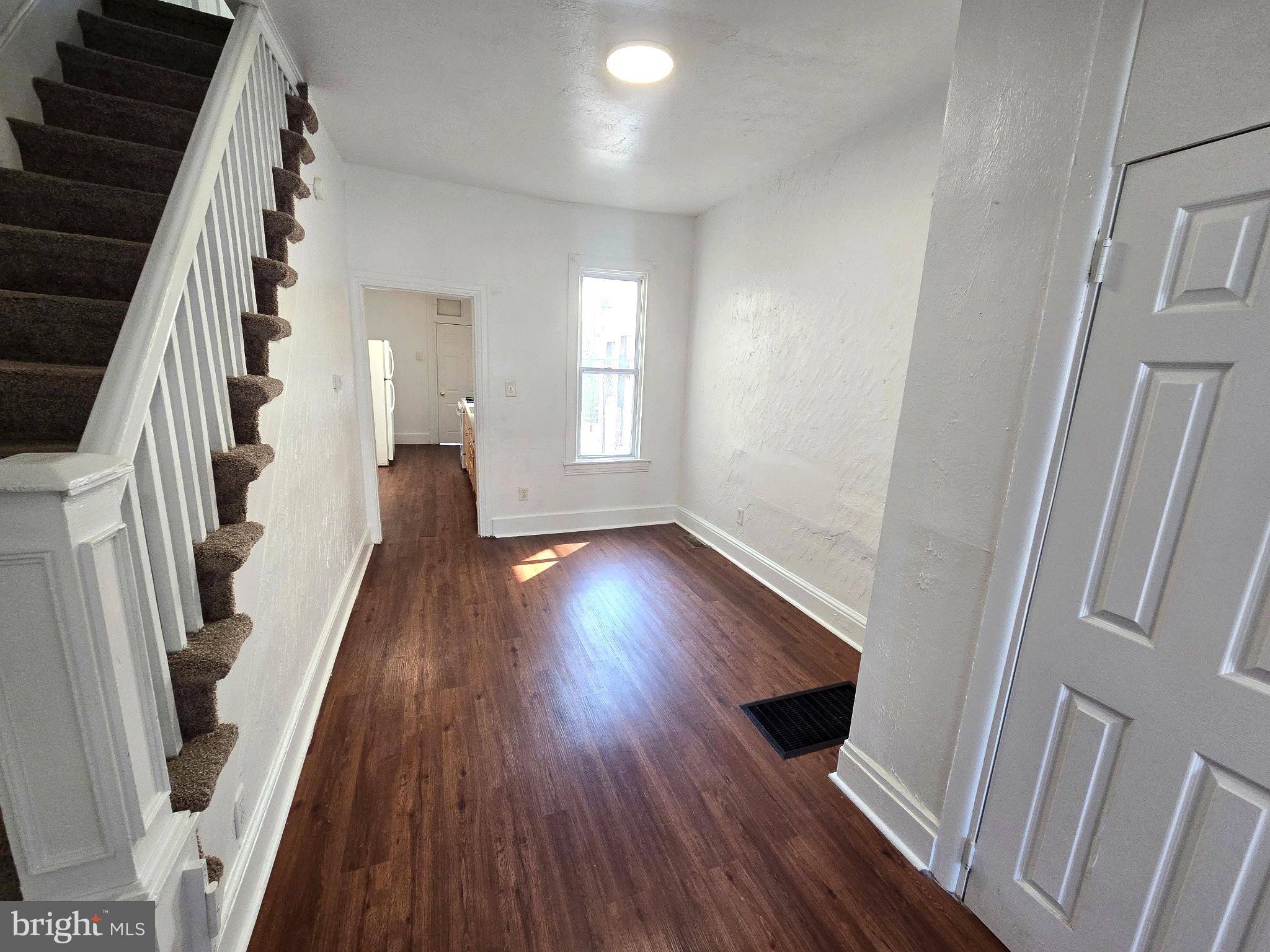 552 W PRINCESS STREET