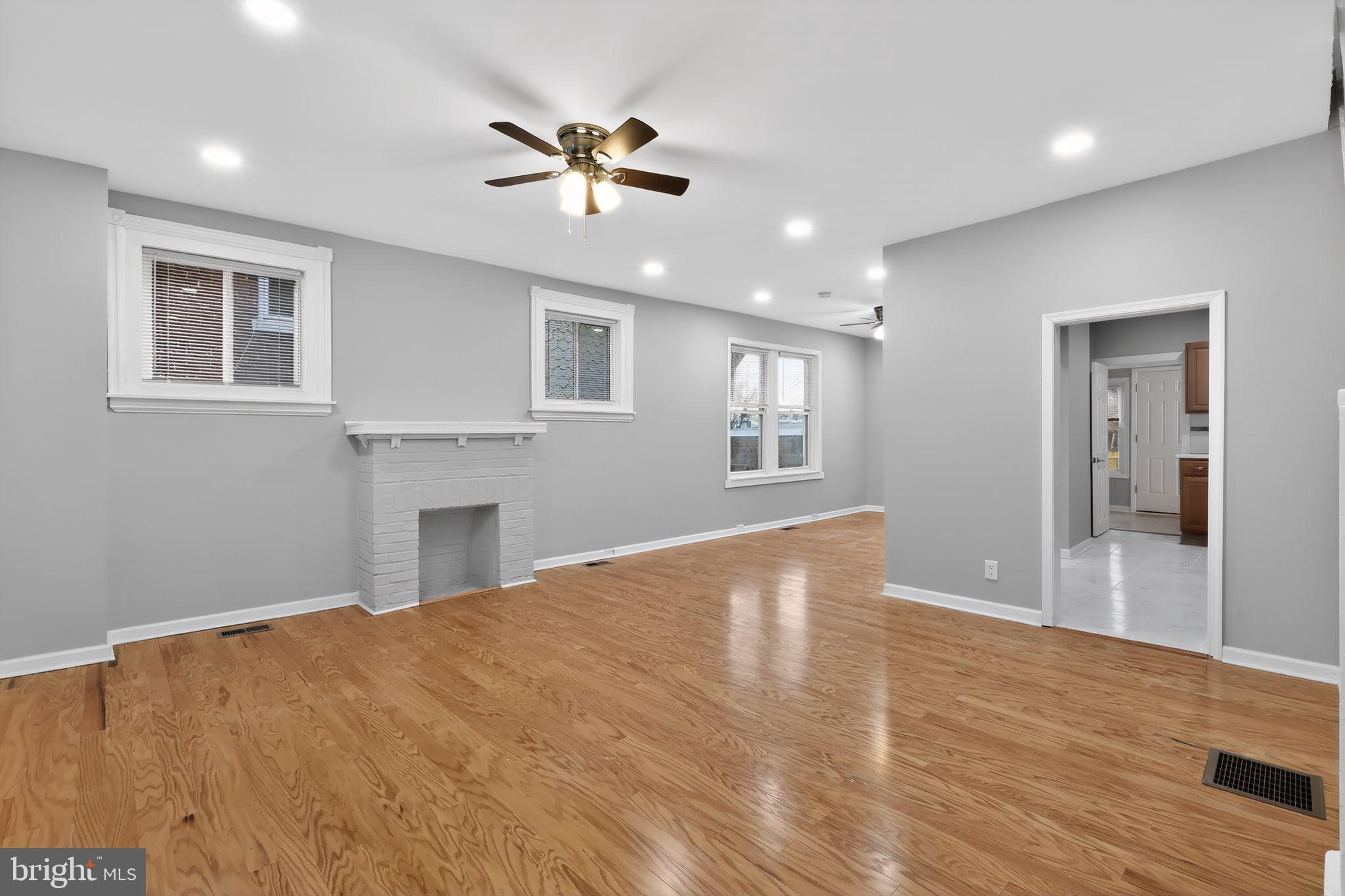 2504 N JEFFERSON STREET