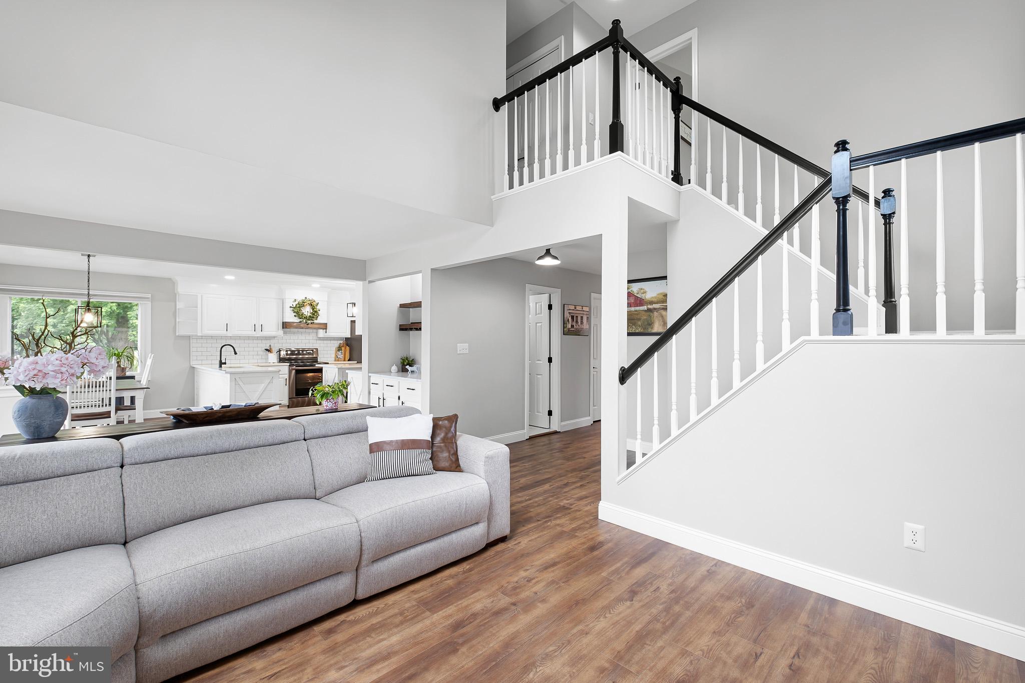 107 HEATHFIELD COURT