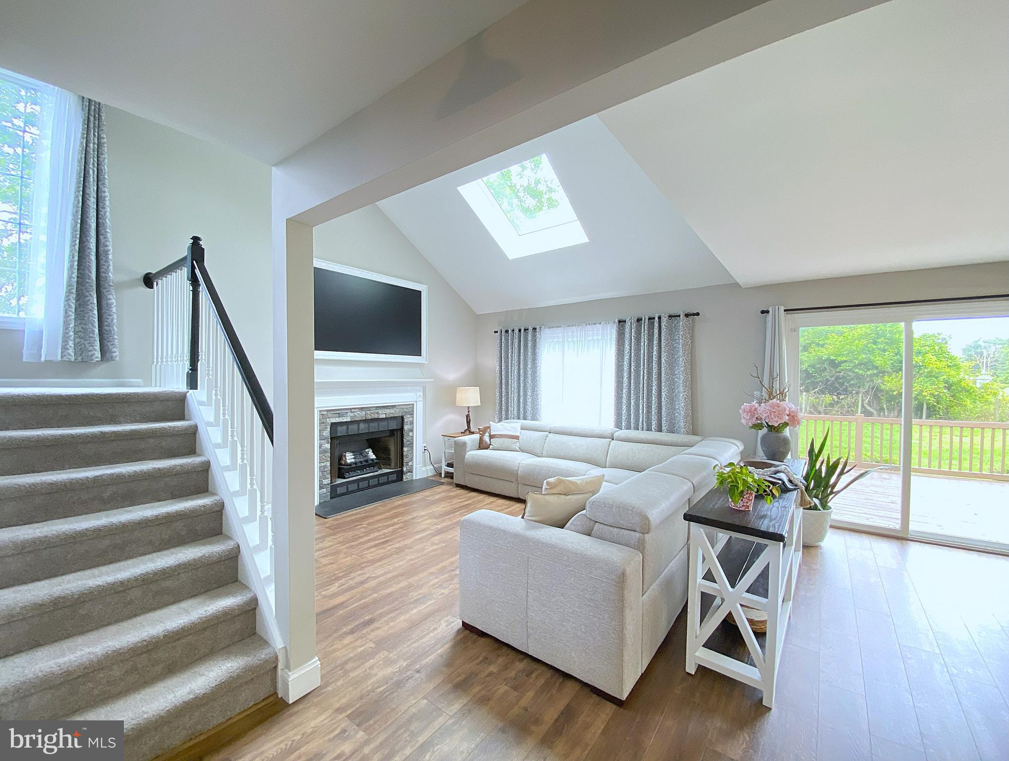 107 HEATHFIELD COURT