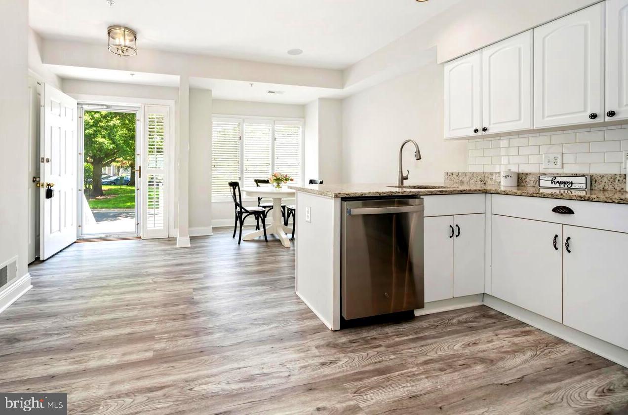 1406 OYSTER COVE DRIVE