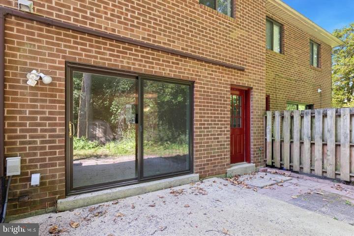 RHONDDA - Residential Lease