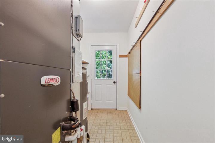 RHONDDA - Residential Lease