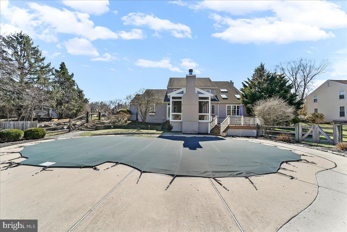 SUNWOOD FARM - Residential