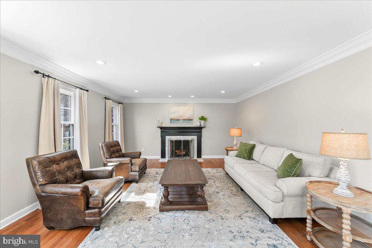 SUNWOOD FARM - Residential