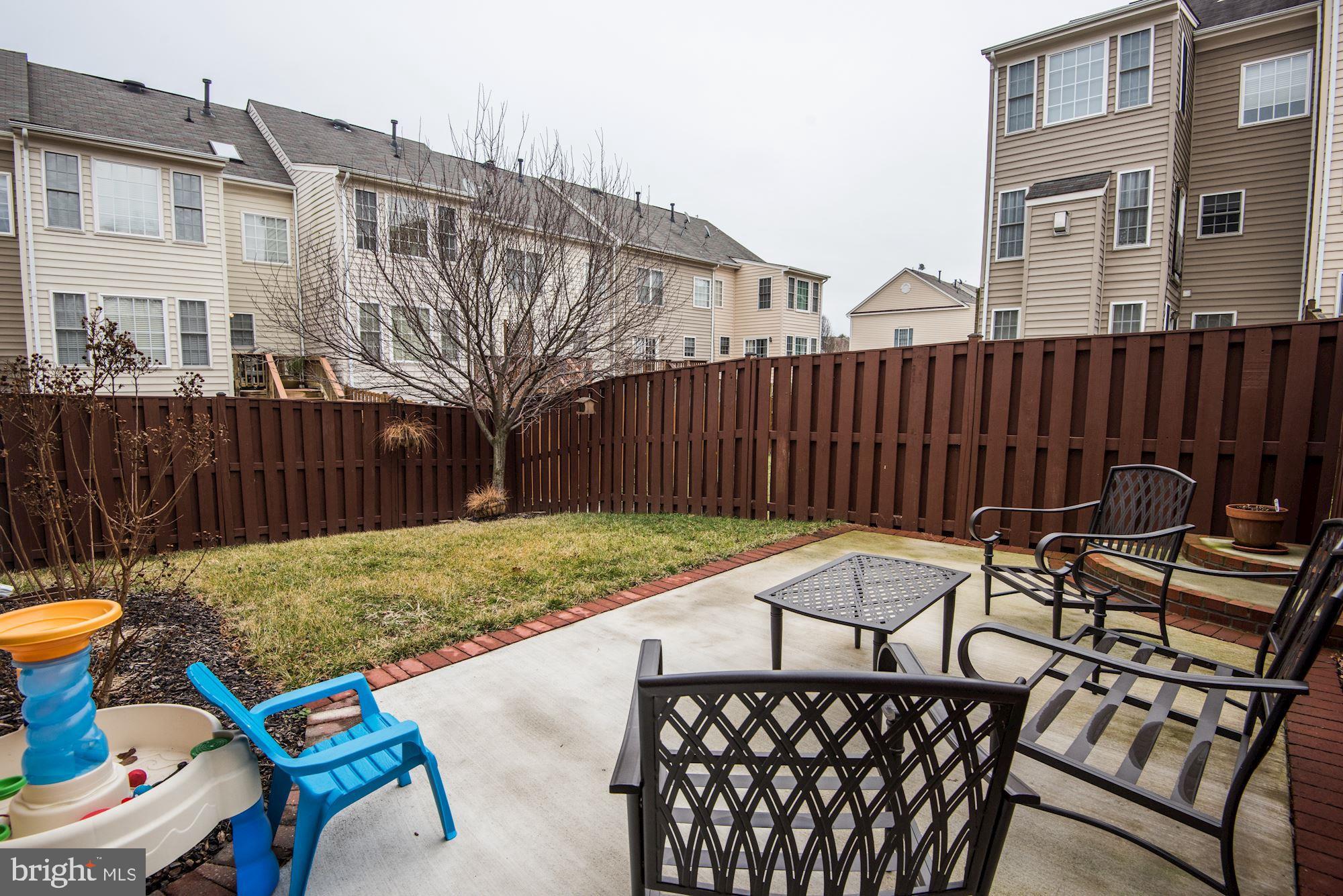 TOWNES AT COMPTON FARM - Residential