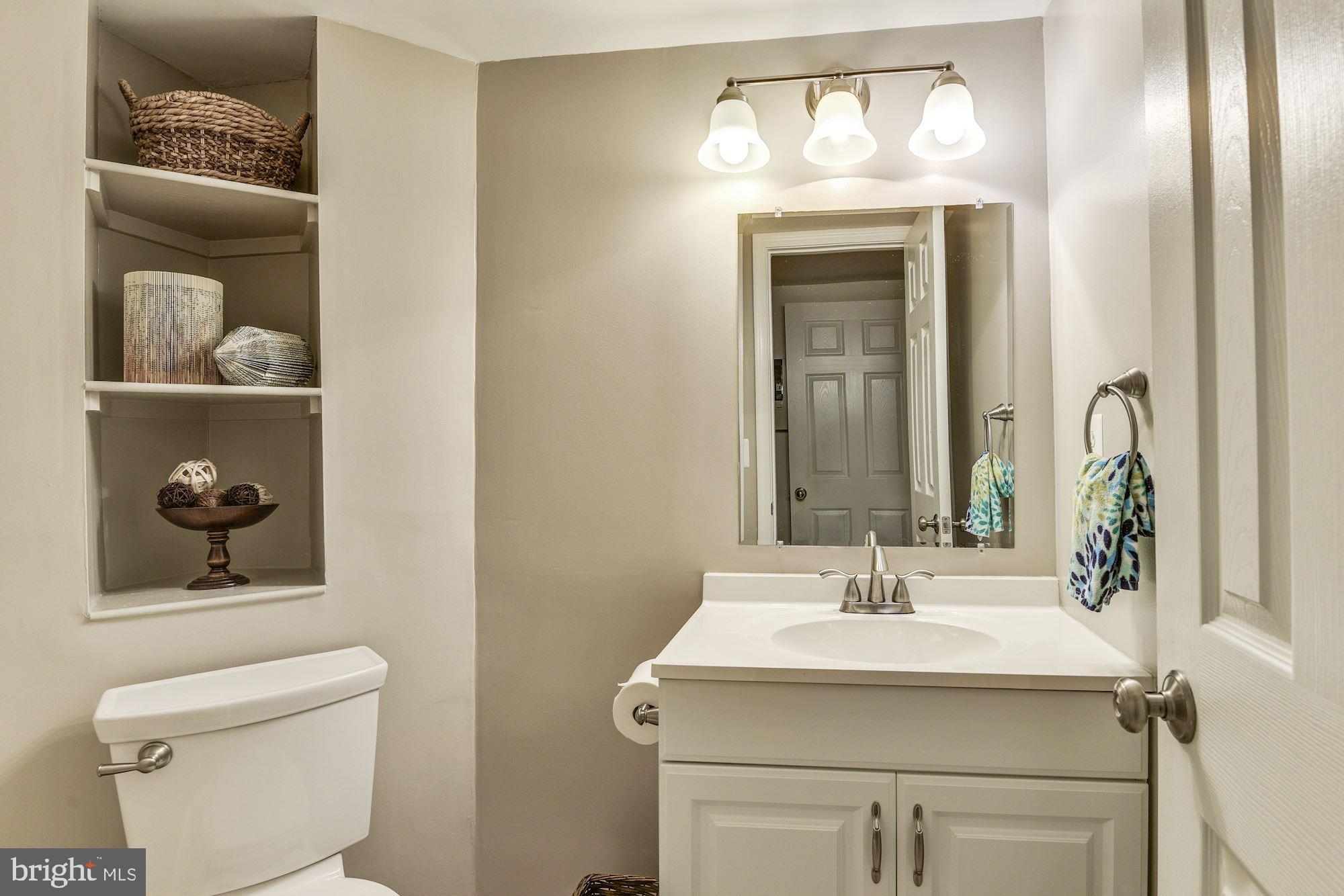 TOWNES AT COMPTON FARM - Residential