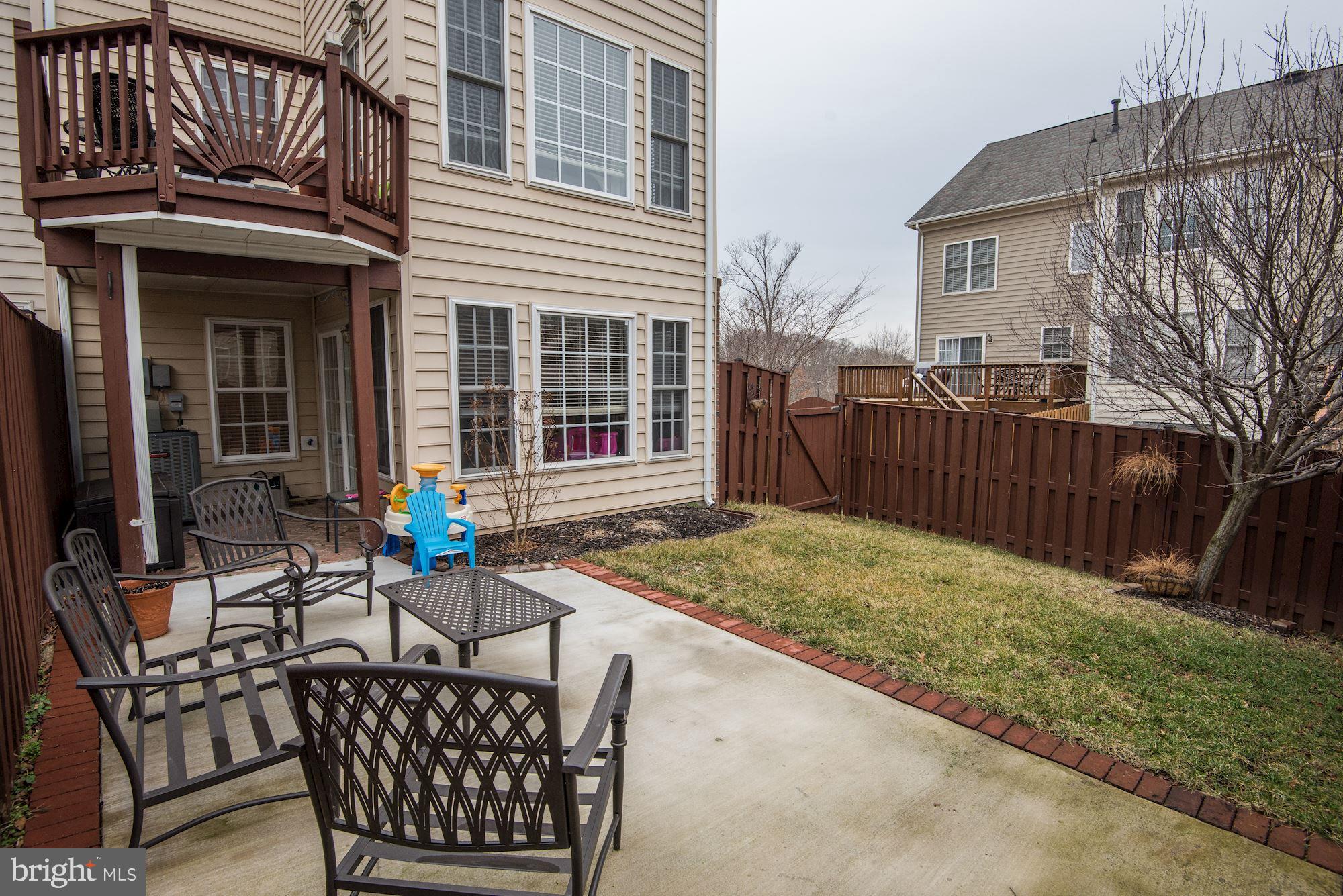 TOWNES AT COMPTON FARM - Residential