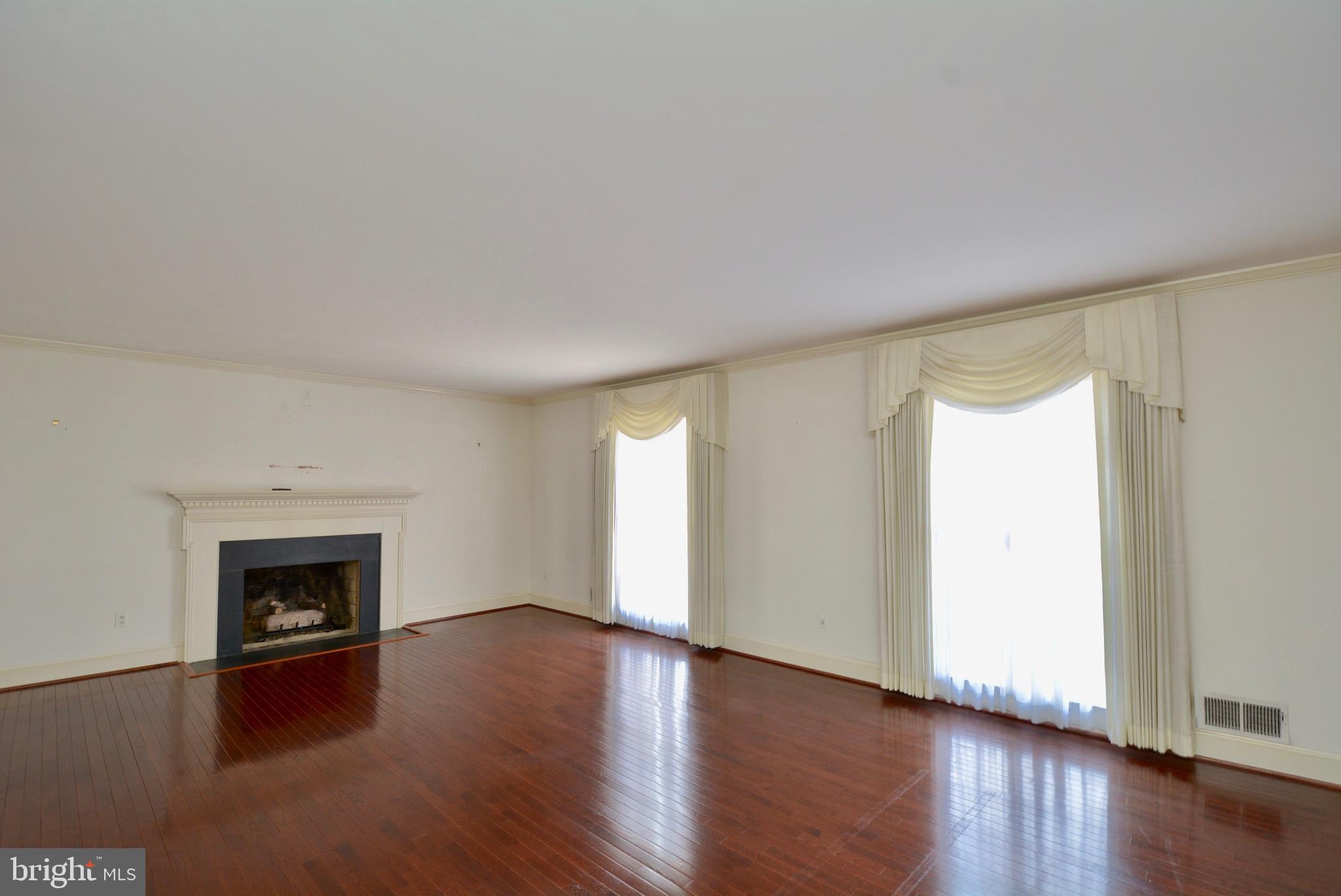 GRAHAM PARK SHORES - Residential