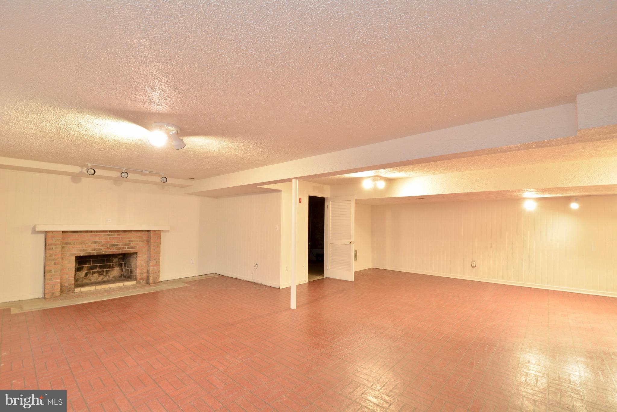 GRAHAM PARK SHORES - Residential