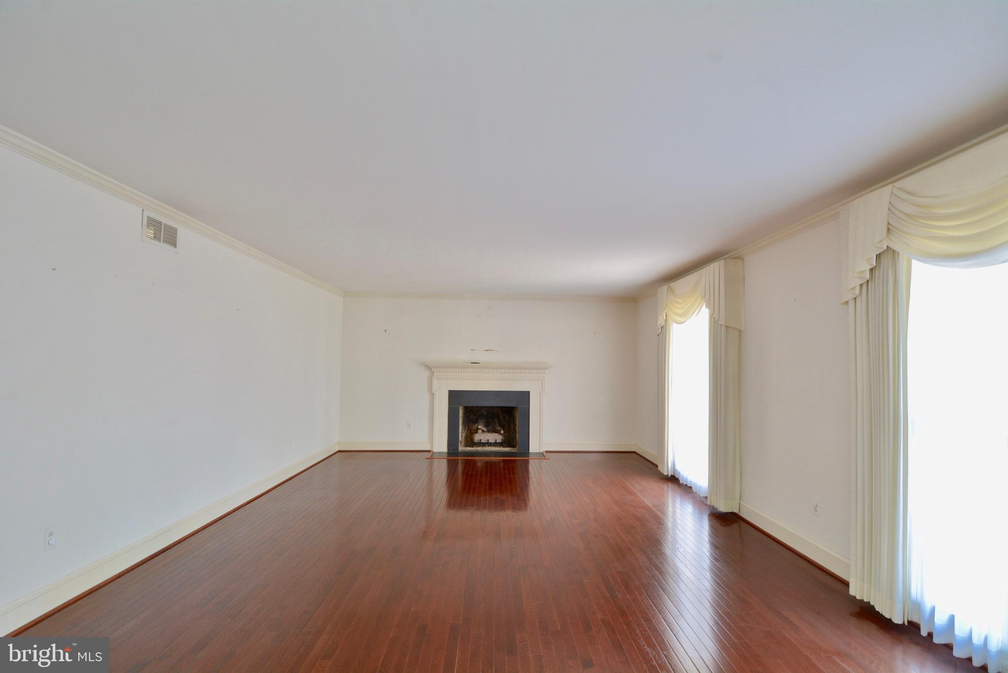 GRAHAM PARK SHORES - Residential