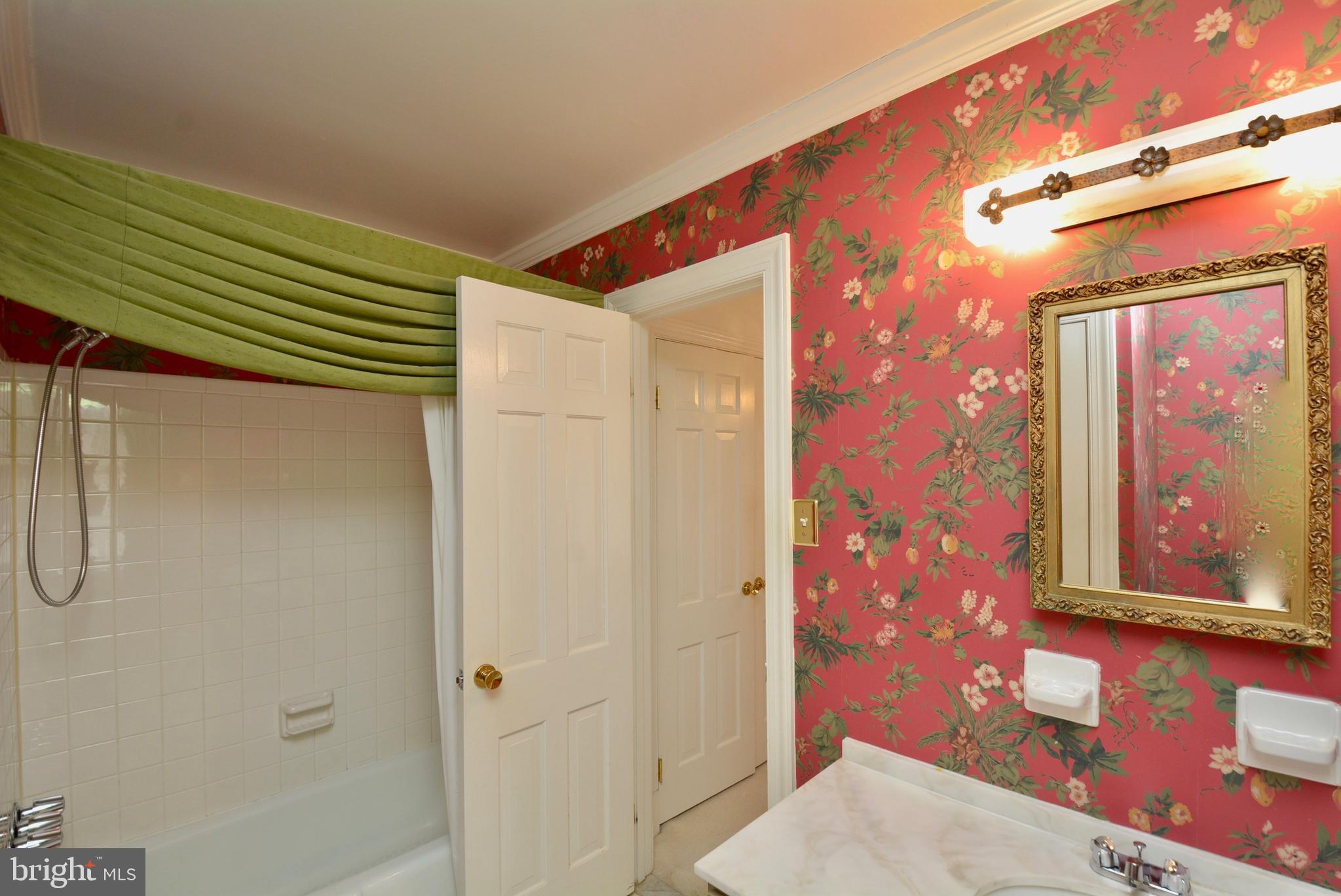 GRAHAM PARK SHORES - Residential