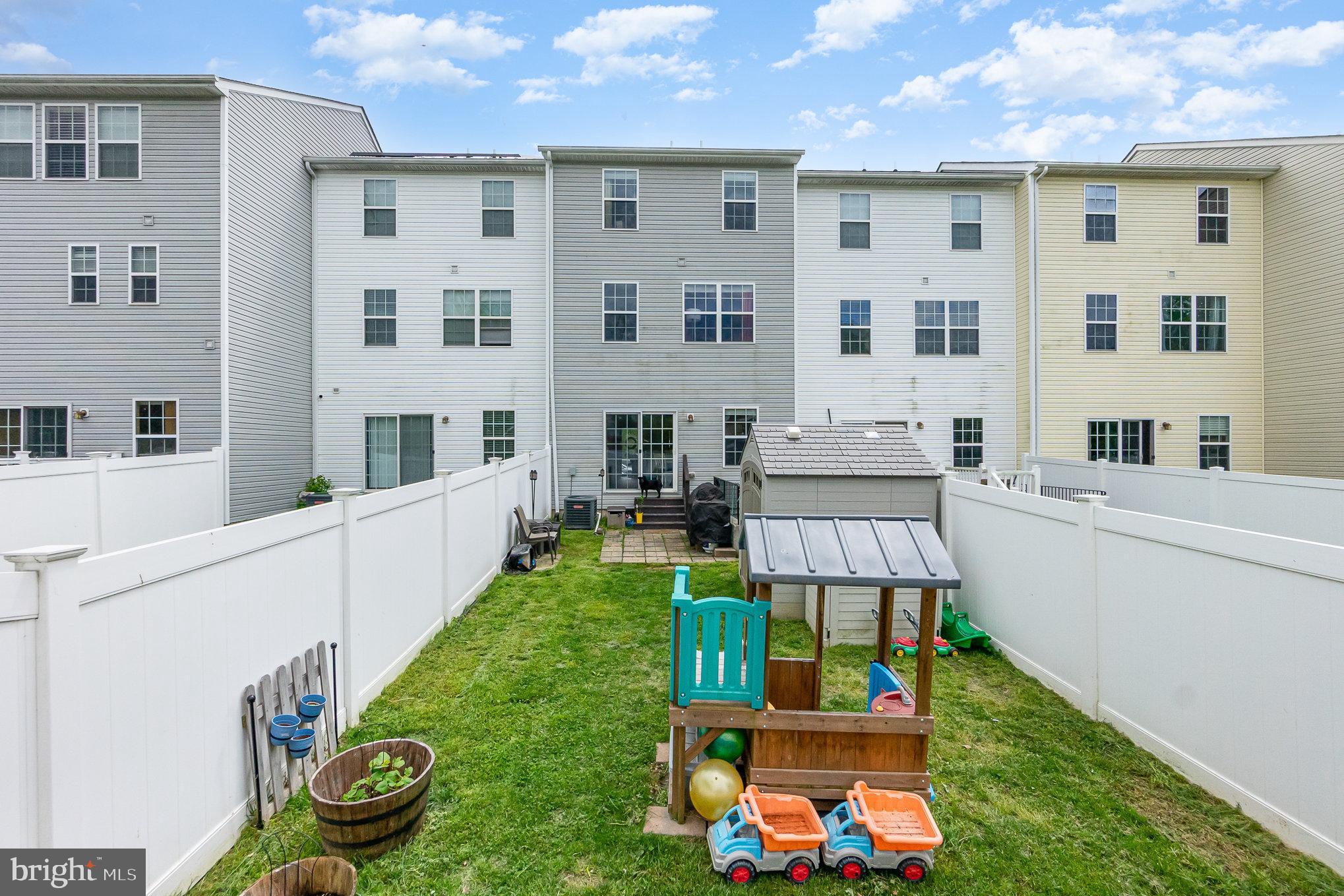 TRIMBLE MEADOWS - Residential