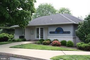 31 HILLCROFT WAY