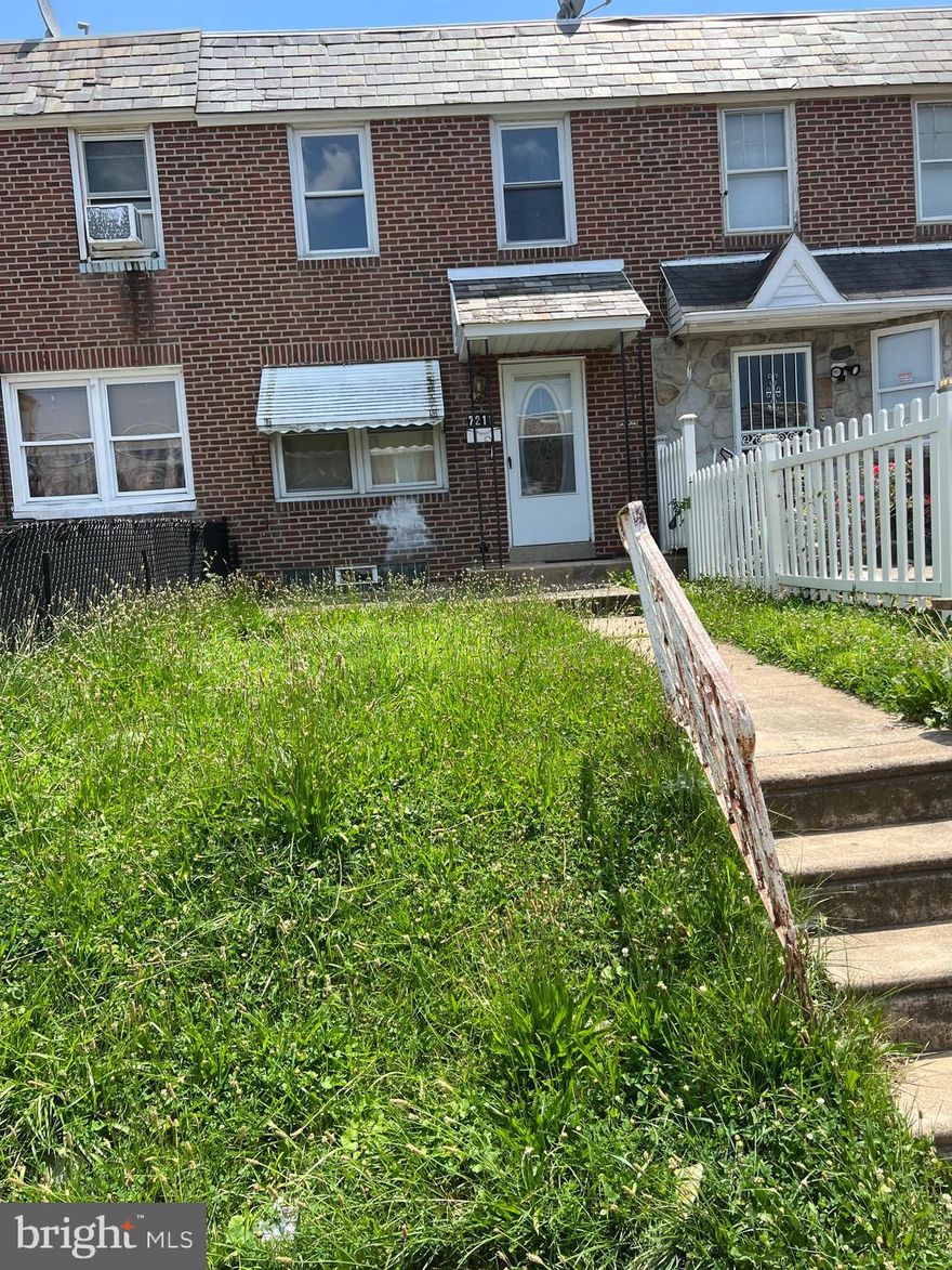 Convenient location, close to shopping center, public transportation, and school.  Great opportunity for first time home buyer or investor.  New paint, newer roof and newer central air system.