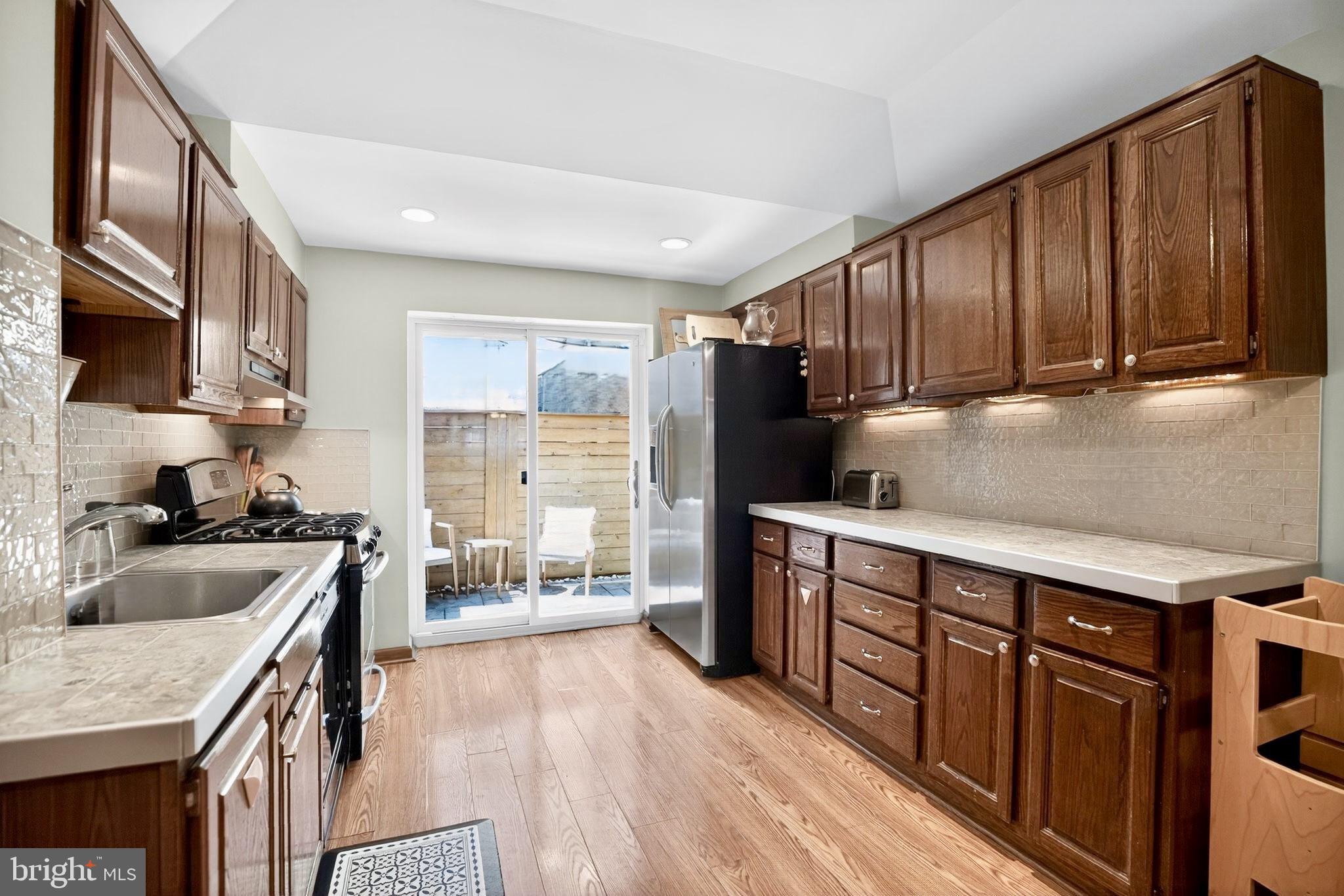 EAST PASSYUNK CROSSING - Residential